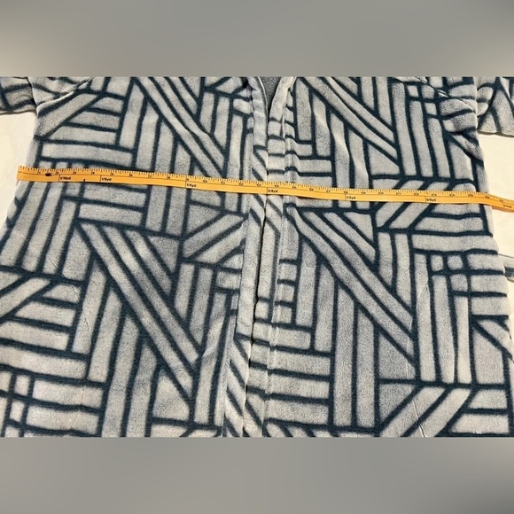 Vera Bradley Plush Fleece Robe S/M~ Warm And Cozy~ Blue Gray. - Picture 7 of 9